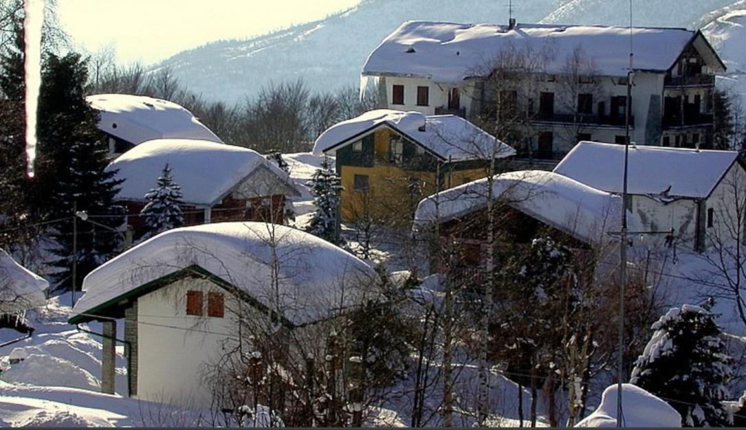 White Appartament Bagnolo Piemonte Kültér fotó